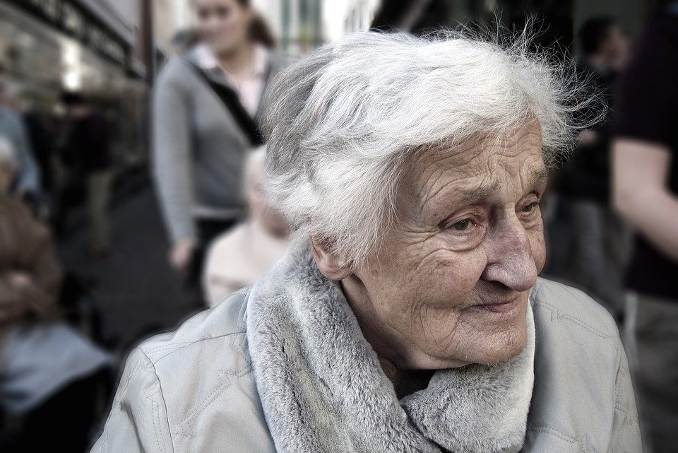 2 atouts indéniables de la téléassistance pour personnes âgées
